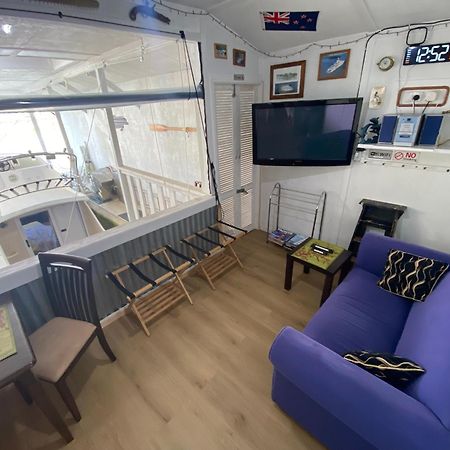 Appartamento On The Water Boat House Whangarei Esterno foto