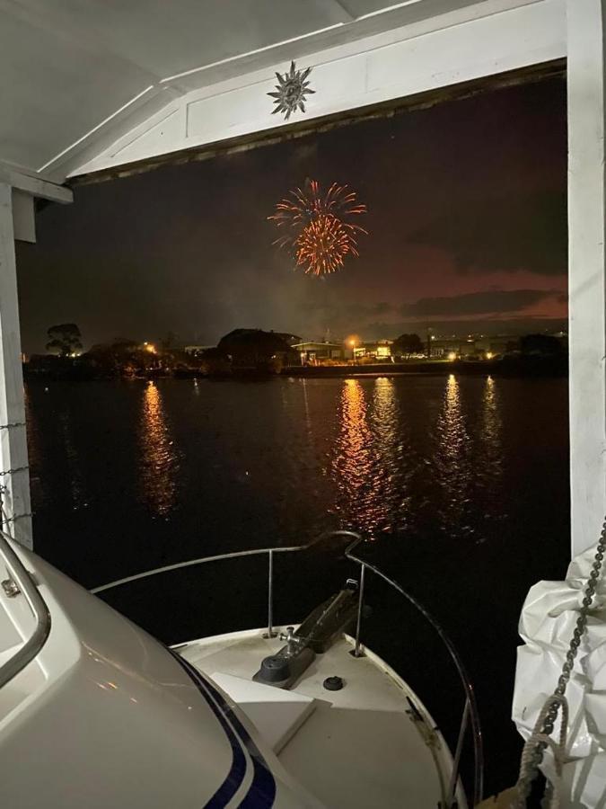 Appartamento On The Water Boat House Whangarei Esterno foto